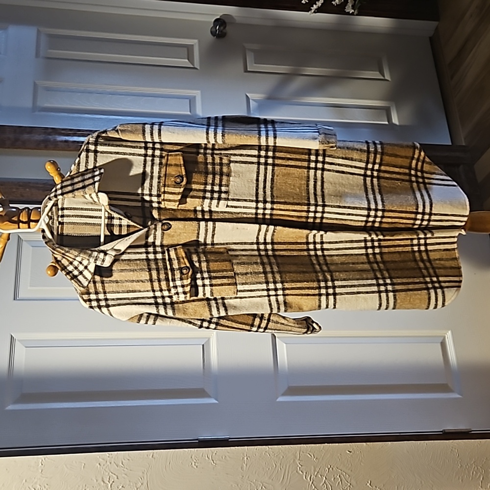 Long, soft polyester jacket size medium